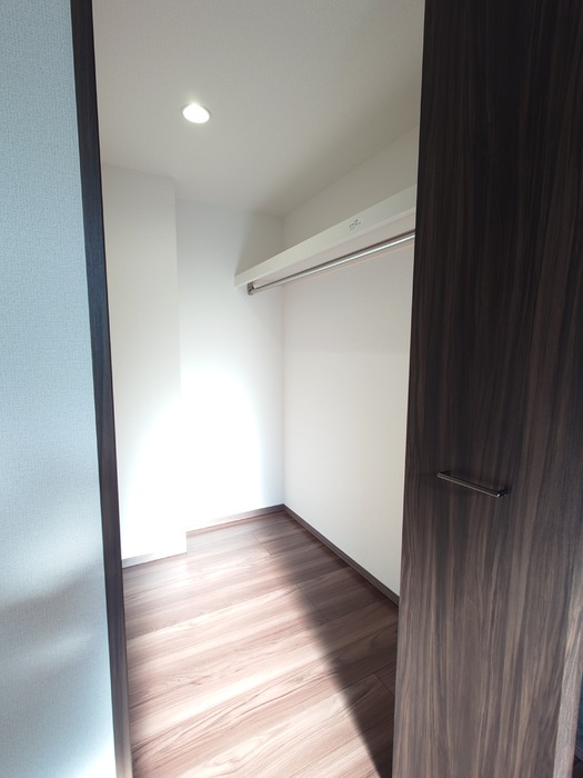 収納　ウォークインクローゼット