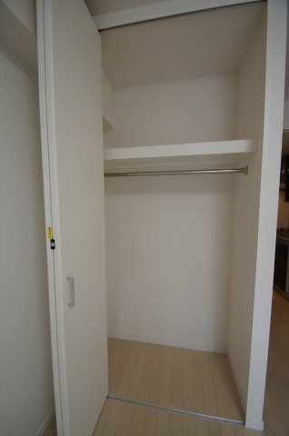 収納　「ハンガーパイプ付きのクローゼット」