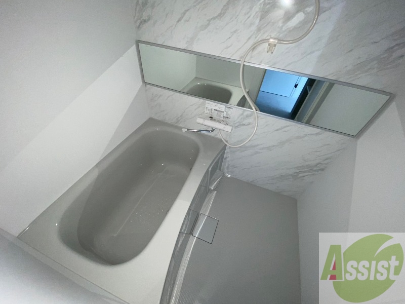 バス・シャワールーム　お風呂になります。一日の疲れを癒してくださいね。