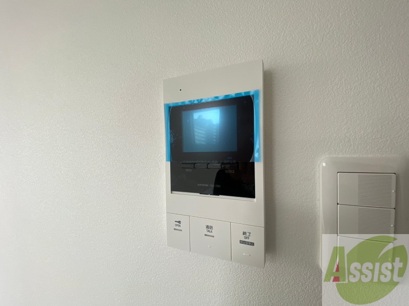 セキュリティ　ＴＶモニター付インターホンです。来客者の顔が見えるので安心！