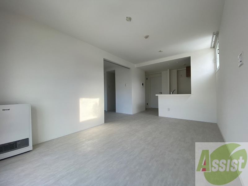 居室・リビング　広くてきれいなリビングです！快適に過ごせそうですね。