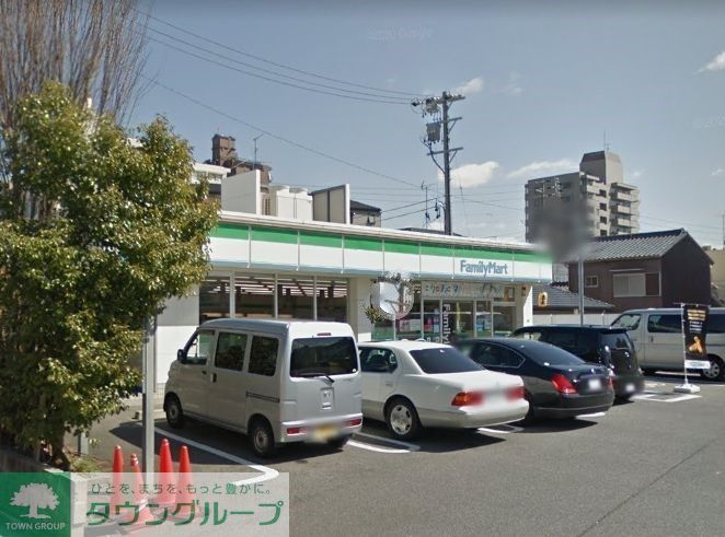 コンビニ　ファミリーマート芳野一丁目店（コンビニ）まで400m