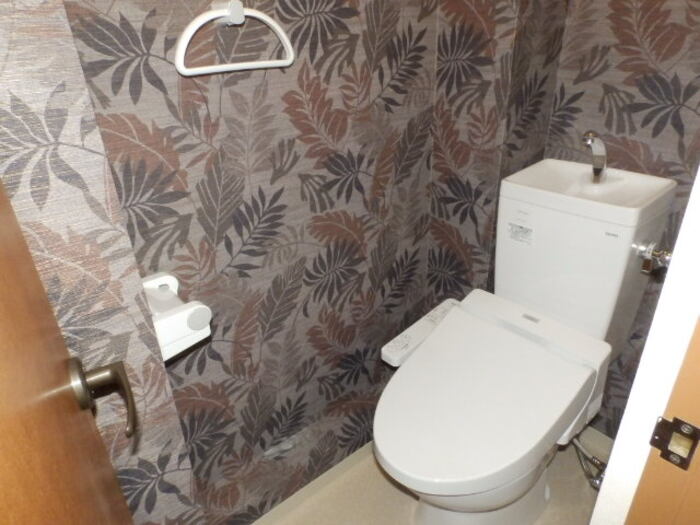 トイレ　トイレ