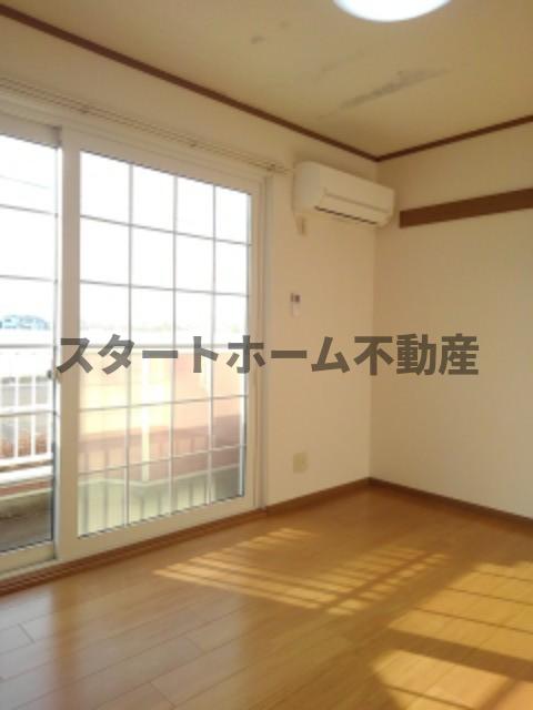 居室・リビング　ゆったりとした居間です