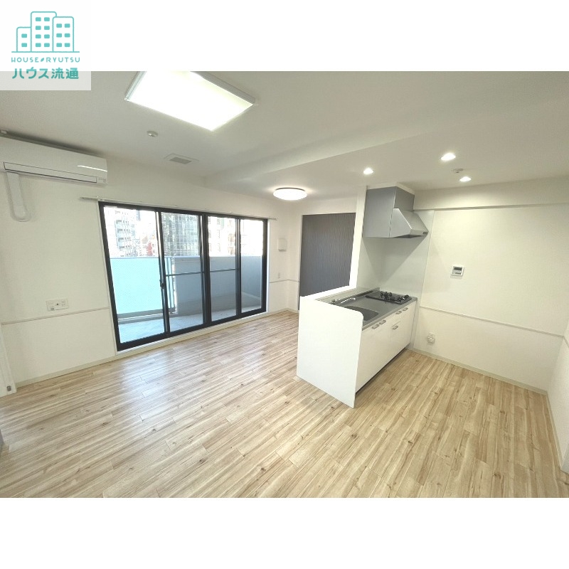 居室・リビング　※同間取り別号室の写真