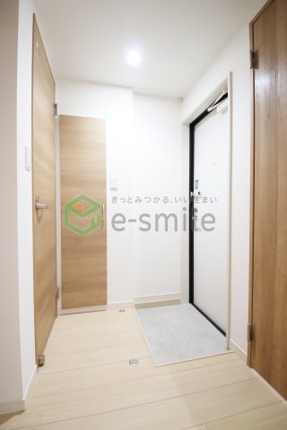 玄関　ゆったりとした玄関です※同タイプイメージ画像・現況優先