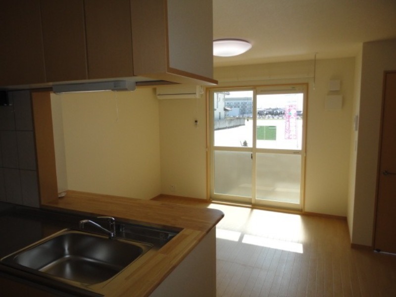 バルコニー　図面と現状に相違がある場合には現状を優先