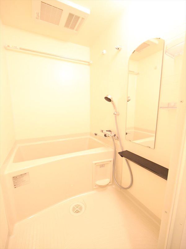 バス・シャワールーム　浴室暖房乾燥機能付バス