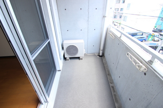 バルコニー　※別部屋の写真です