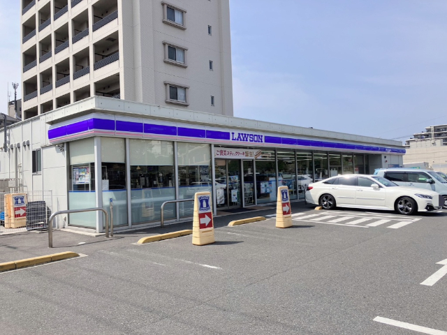 コンビニ　ローソン小倉中井四丁目店（コンビニ）まで482m