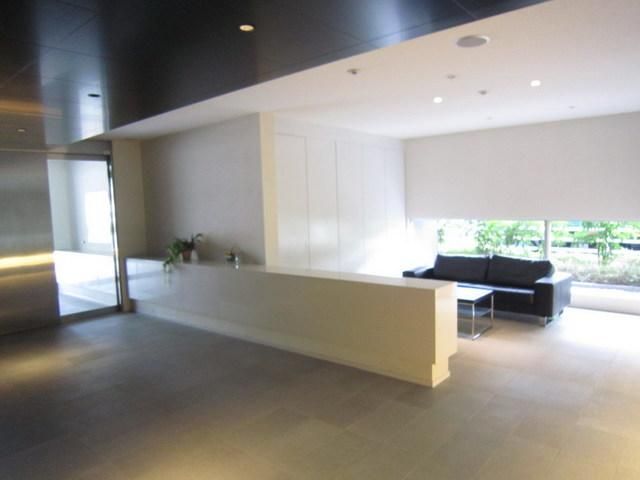 エントランス　ロビー