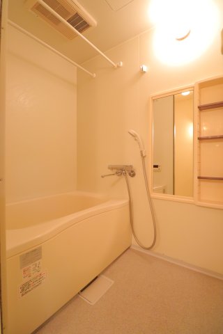 バス・シャワールーム　日々の暮らしに欠かせないお風呂です