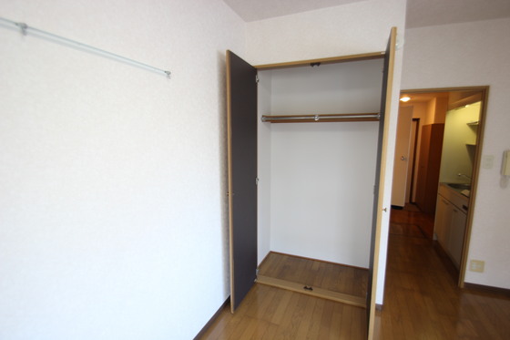 収納　※別号室の写真です