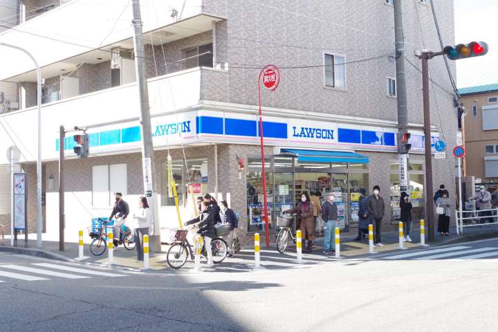 コンビニ　ローソン（コンビニ）まで2595m