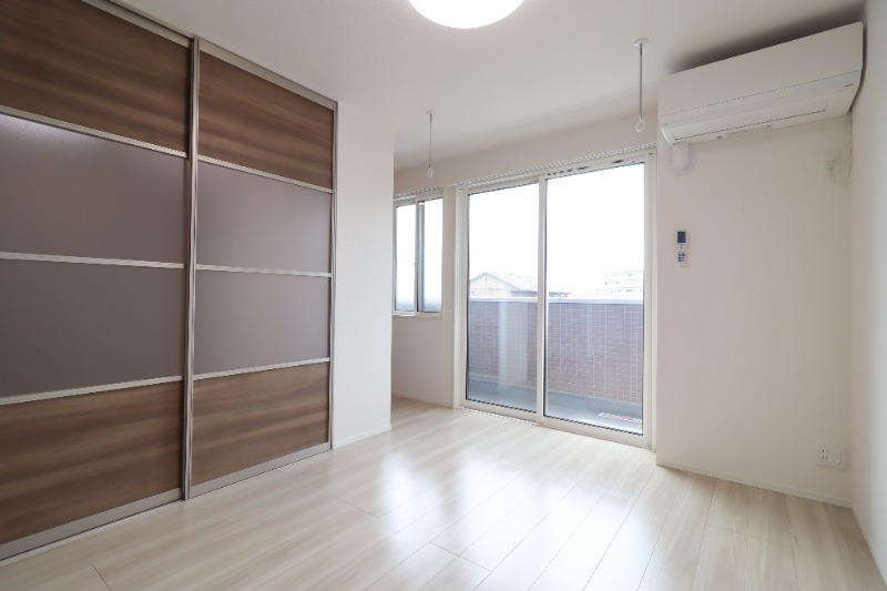 居室・リビング　図面と現状に相違がある場合には現状を優先