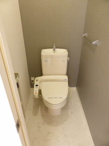 トイレ　暖房洗浄便座