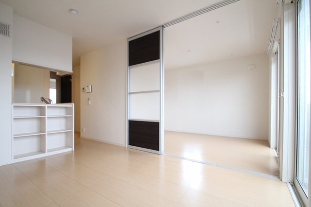 居室・リビング　ＬＤＫはオールフローリング！