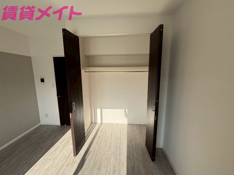 収納　同型参考写真