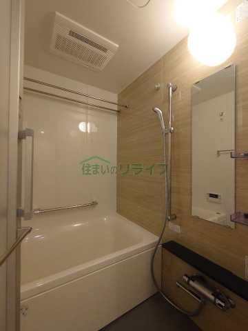 バス・シャワールーム　別階層の写真になります。