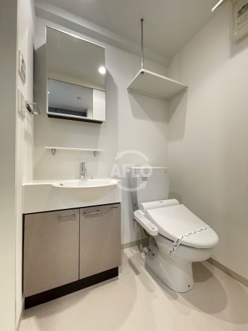 洗面設備　エスリード弁天町パークプレイス　脱衣所