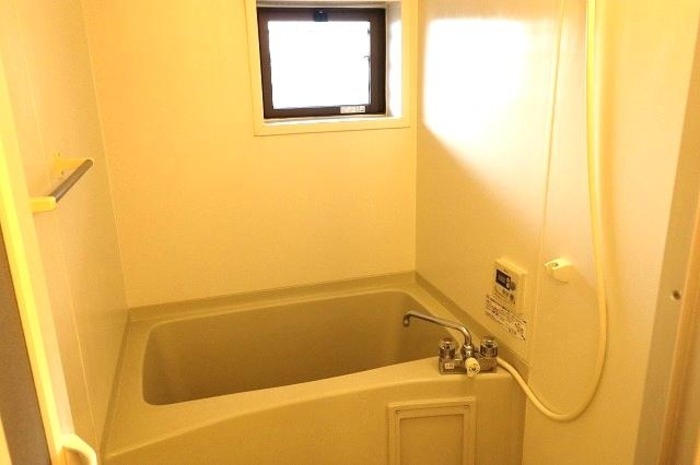 バス・シャワールーム　図面と現状に相違がある場合には現状を優先