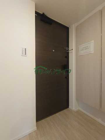 玄関　別部屋の参考写真です。