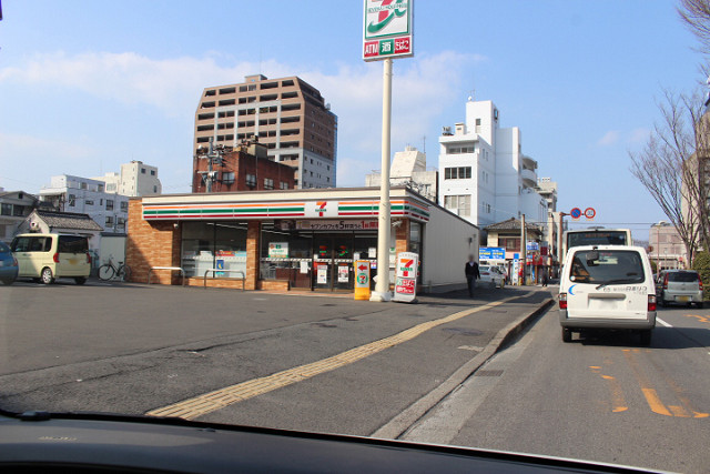コンビニ　セブン-イレブン大分府内町２丁目店（コンビニ）まで60m