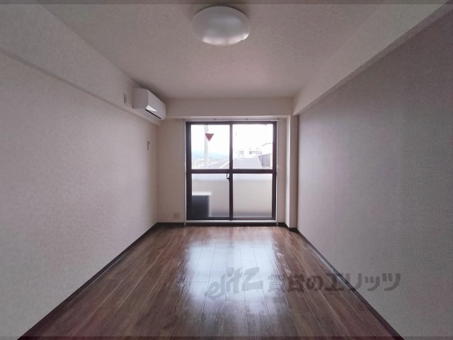 居室・リビング　居室