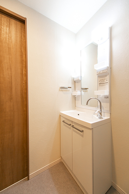 洗面設備　※写真は同タイプ住戸です。