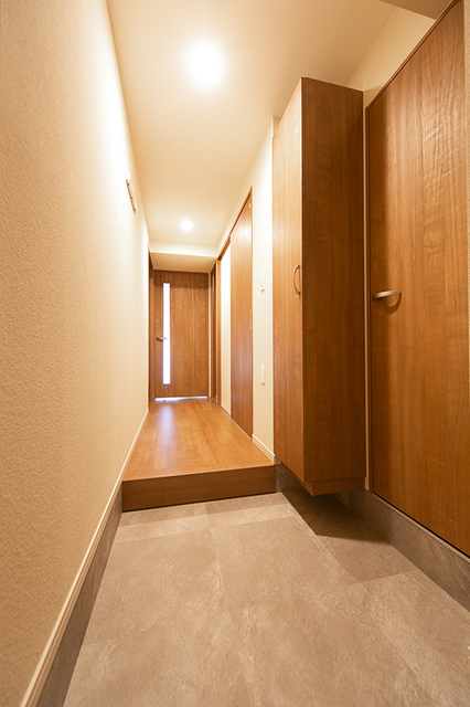 玄関　※写真は同タイプ住戸です。