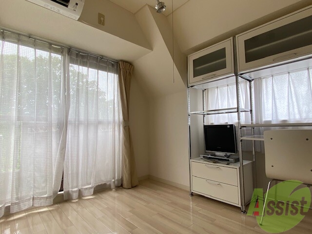 その他部屋・スペース　嬉しい出窓が付いて明るいお部屋ですよー。