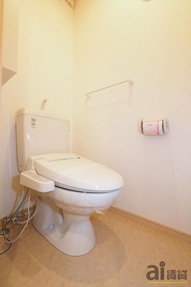 トイレ　※同仕様写真