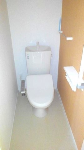 トイレ　シンプルで使いやすいトイレです