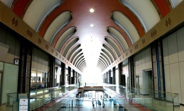 図書館　川崎市立川崎図書館（図書館）まで922m