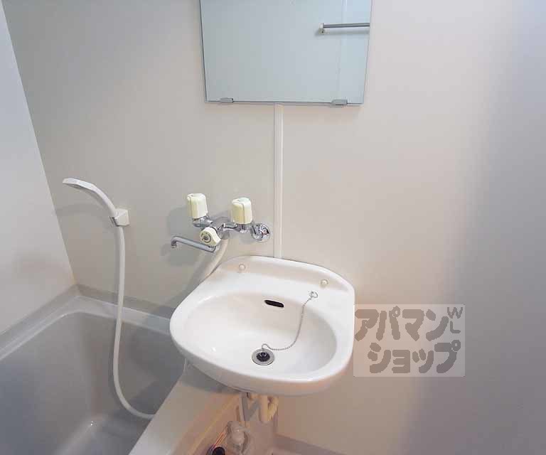 洗面設備　洗面台です。