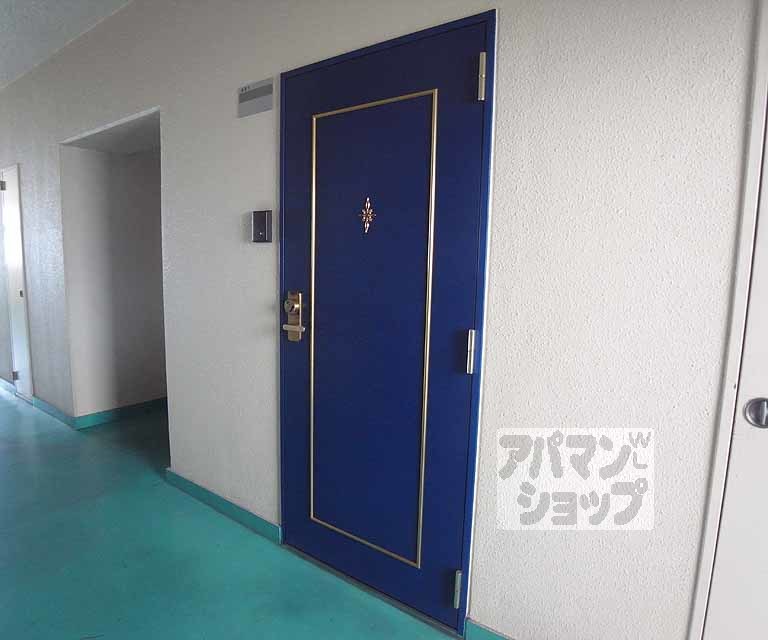 その他設備　玄関ドアです。