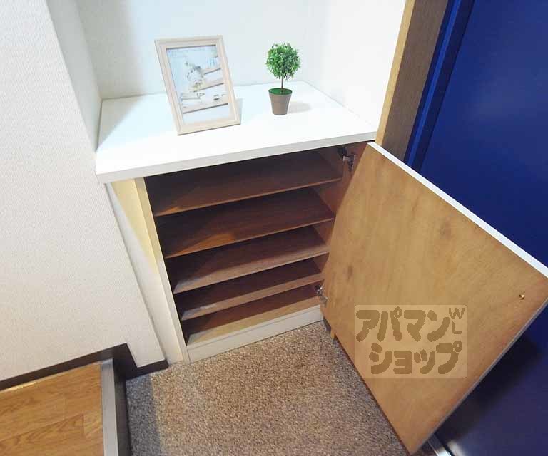 収納　靴箱です。