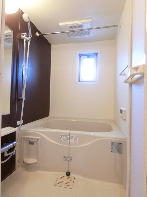 バス・シャワールーム　追い焚き付