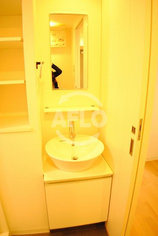 洗面設備　エスリード阿波座サウスプレイス　独立洗面台