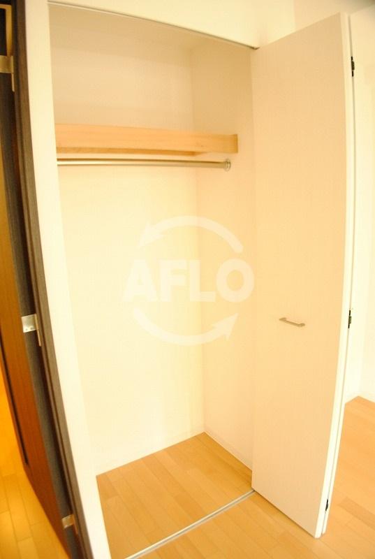 収納　エスリード阿波座サウスプレイス　クローゼット