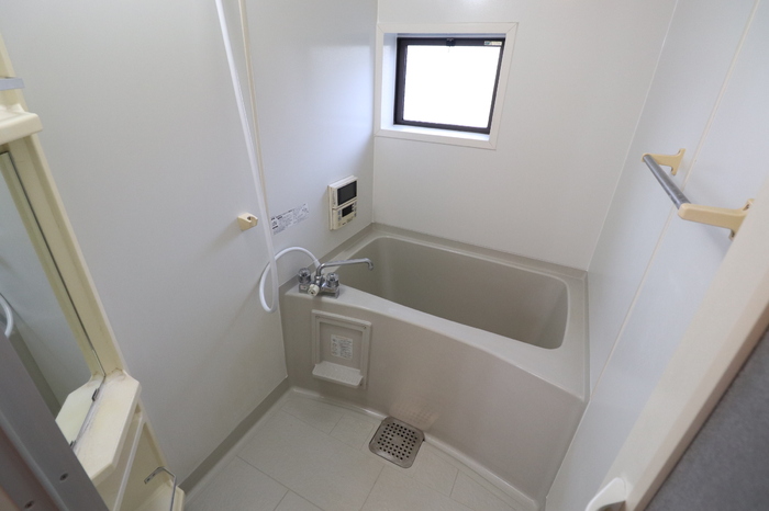 バス・シャワールーム　※同タイプの部屋写真です