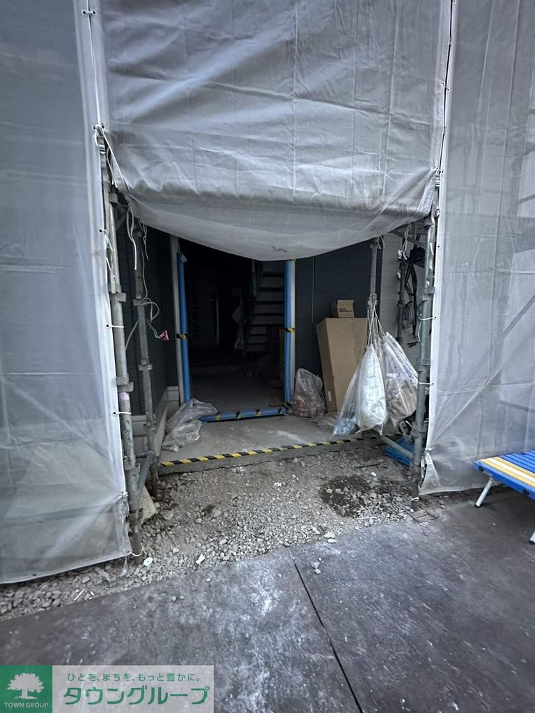 エントランス　★お問い合わせはタウンハウジングまで★