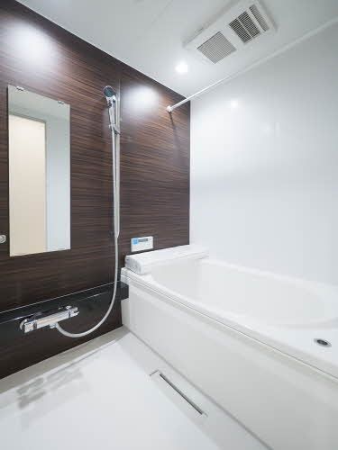 バス・シャワールーム　浴室