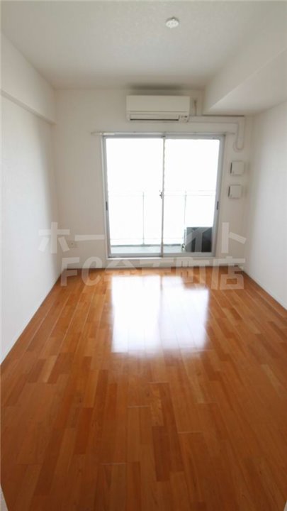 居室・リビング　居間です