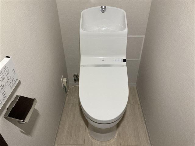 トイレ　トイレ