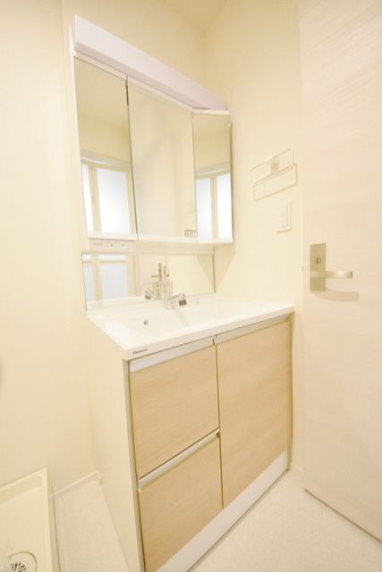 洗面設備　同仕様