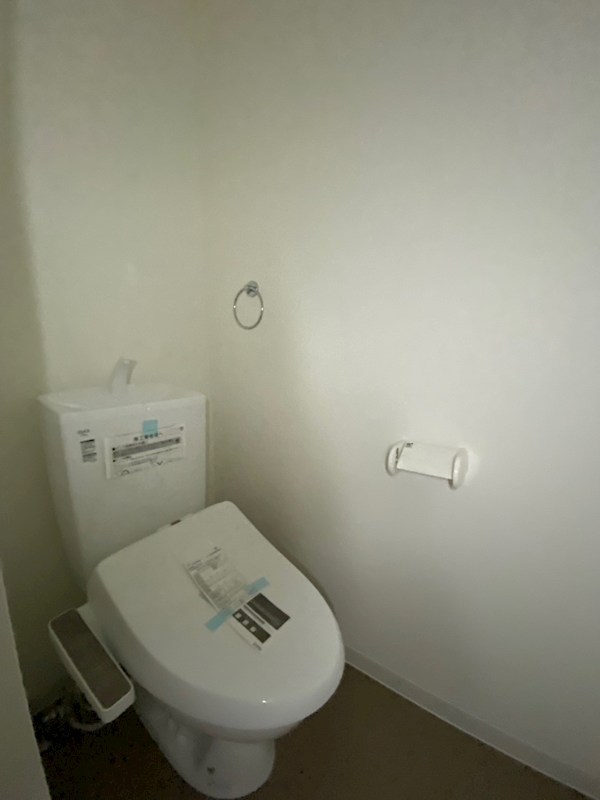 トイレ　※同施工会社　別物件写真参照※