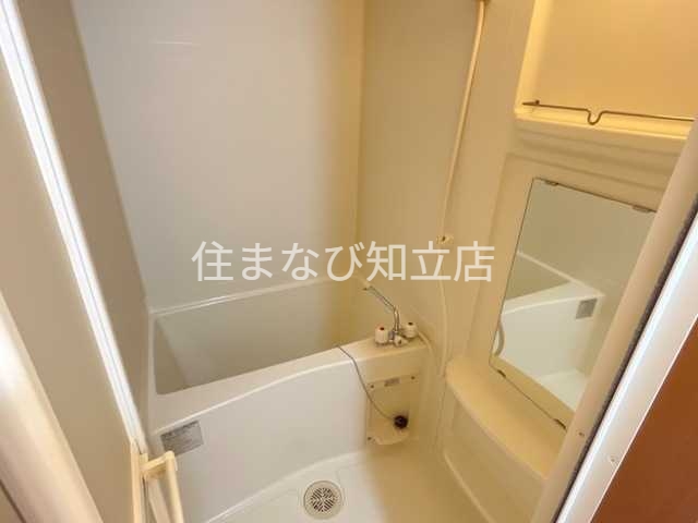バス・シャワールーム　同型別部屋写真