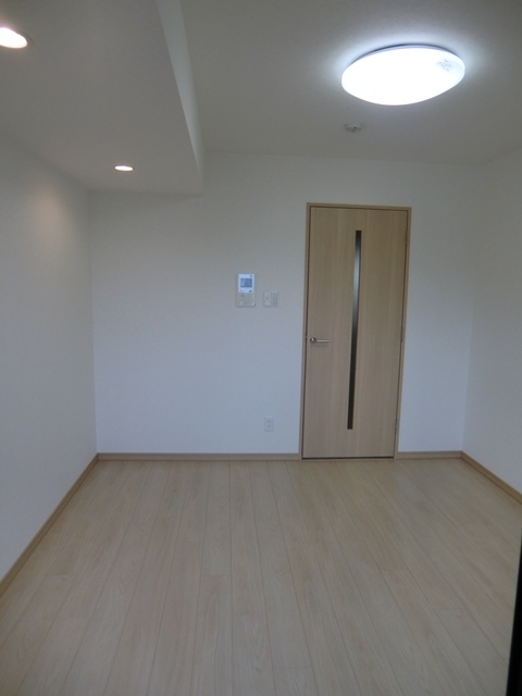 居室・リビング　室内