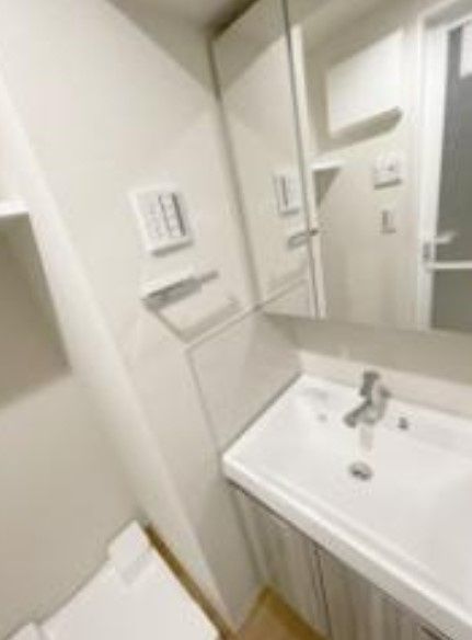 洗面設備　☆嬉しい独立洗面台付き☆